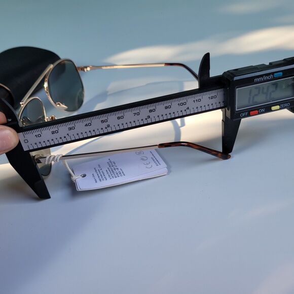 Stockholm Atelier & other stories sunglasses with case Old stock - Picture 8 of 12